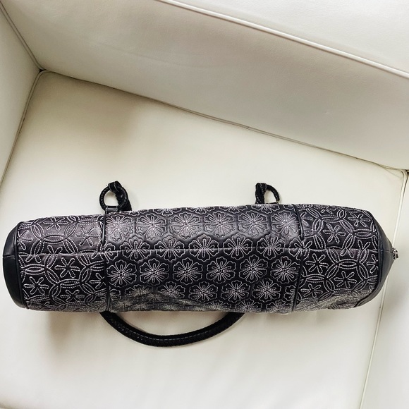 Alexander McQueen Black Large Shoulder Bag - Picture 5 of 15